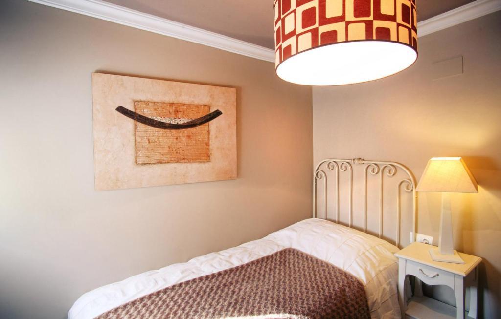Apartamentos Alcoba de Baco Barbastro Habitación foto
